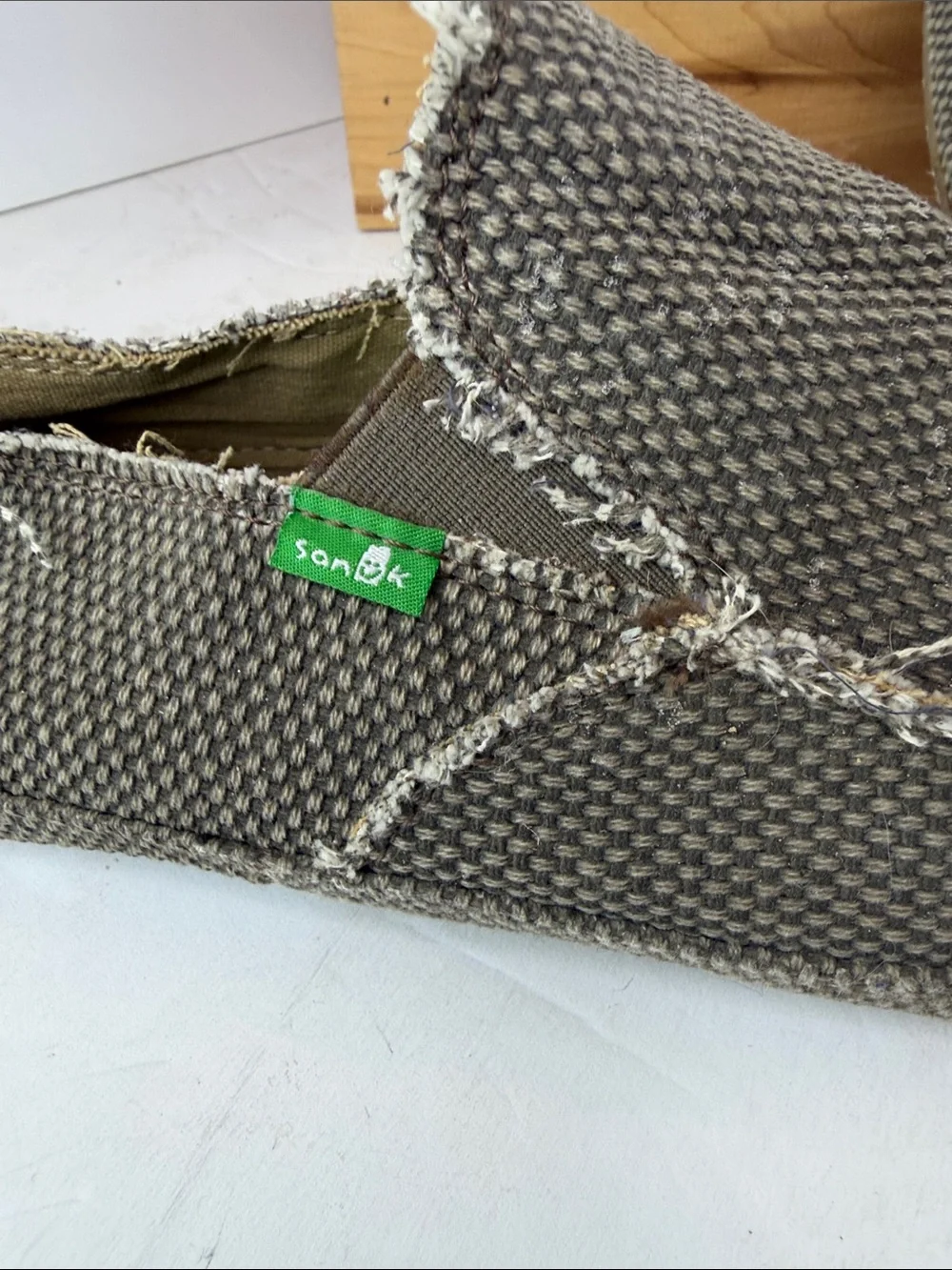 Sanuk Men’s Casual Slip-On Shoes in Olive Green size 10